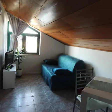 Suljic - Cash Only * Stari Grad (Hvar)