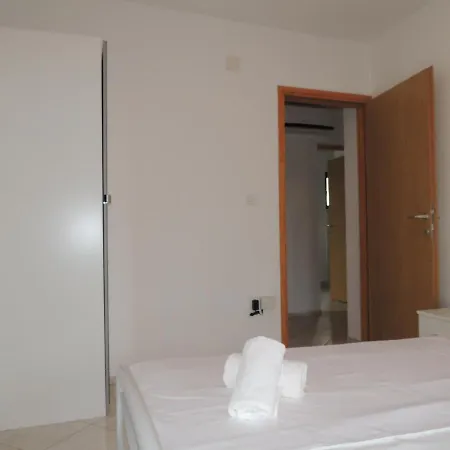 Suljic - Cash Only Stari Grad (Hvar)